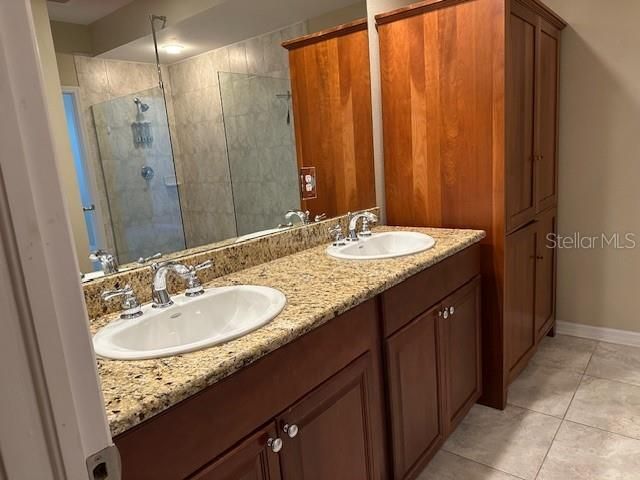 606 WELLS COURT 302, Clearwater, FL 33756