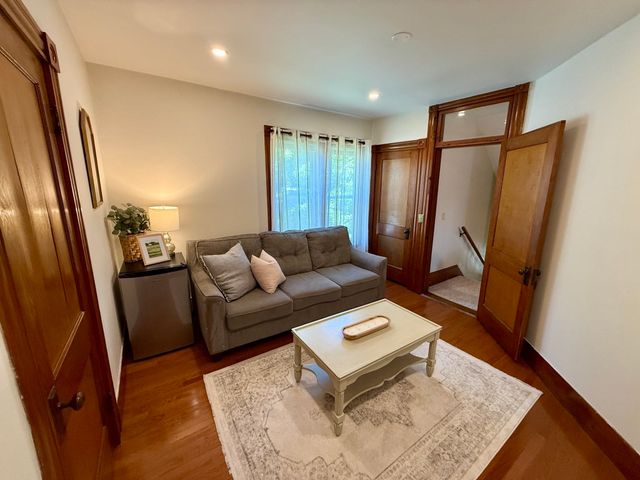 158 Main St, Millville, MA 01529
