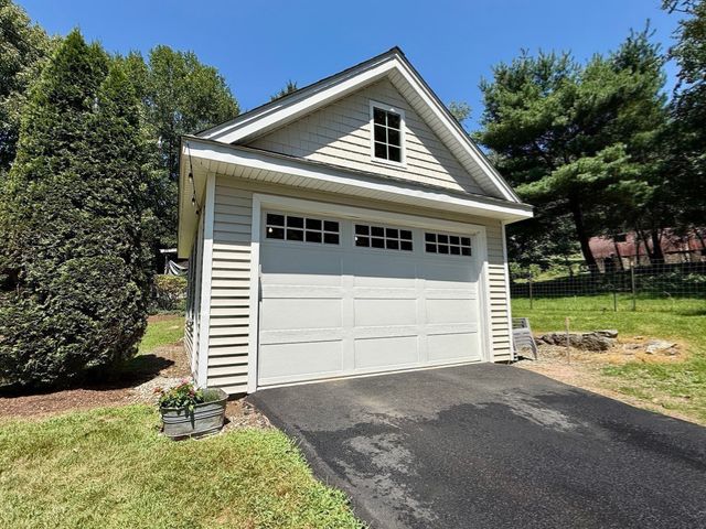 158 Main St, Millville, MA 01529