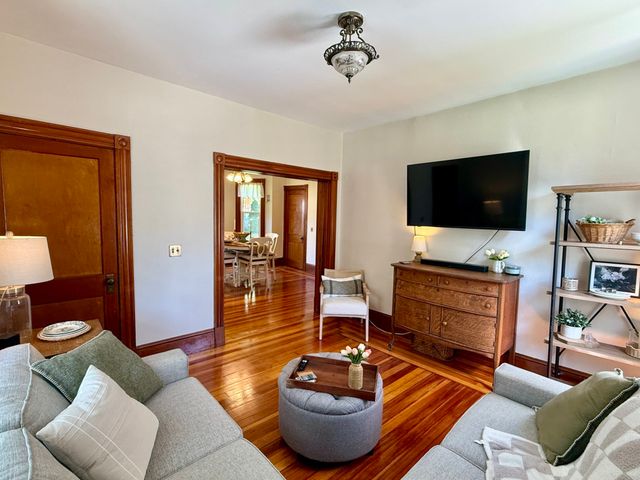 158 Main St, Millville, MA 01529