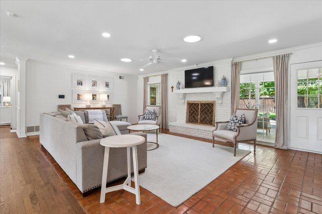 11439 Rosser Road, Dallas, TX 75229
