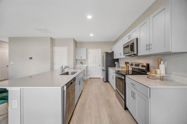 7571 FREESIA TRACE, Wesley Chapel, FL 33545