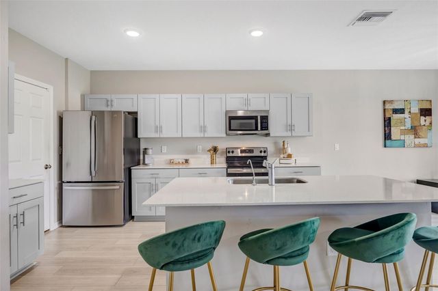 7571 FREESIA TRACE, Wesley Chapel, FL 33545