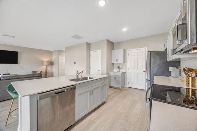 7571 FREESIA TRACE, Wesley Chapel, FL 33545