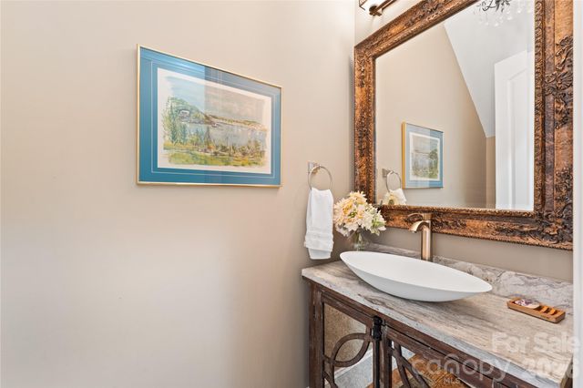 5511 Carmel Road, Charlotte, NC 28226