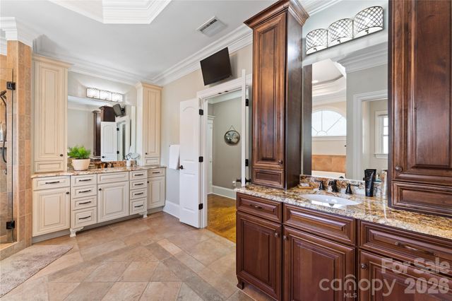 5511 Carmel Road, Charlotte, NC 28226