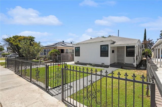 4020 Josephine, Lynwood, CA 90262