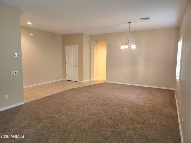5205 W MOLLY Lane, Phoenix, AZ 85083