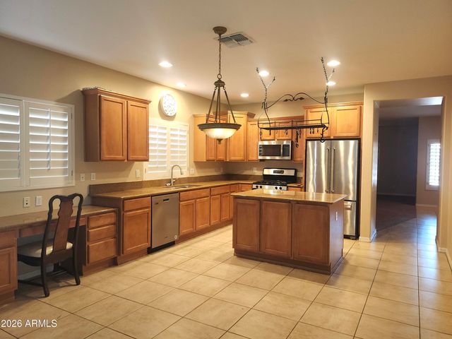 5205 W MOLLY Lane, Phoenix, AZ 85083
