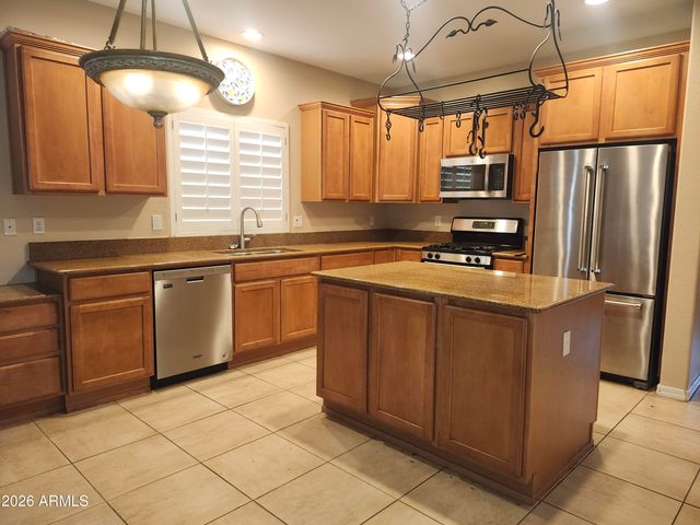 5205 W MOLLY Lane, Phoenix, AZ 85083