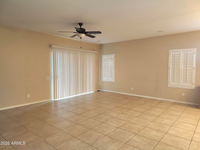5205 W MOLLY Lane, Phoenix, AZ 85083