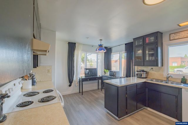 160 Tangent St, Lebanon, OR 97355