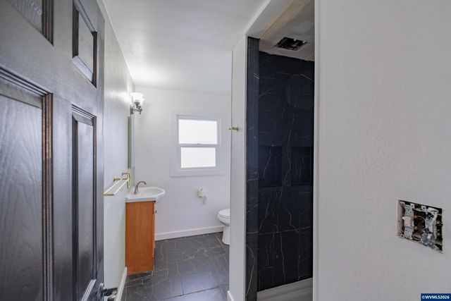 160 Tangent St, Lebanon, OR 97355