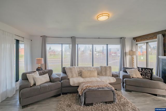 160 Tangent St, Lebanon, OR 97355