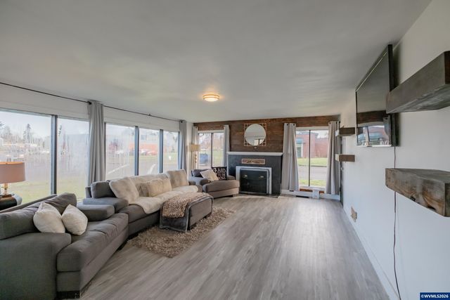 160 Tangent St, Lebanon, OR 97355