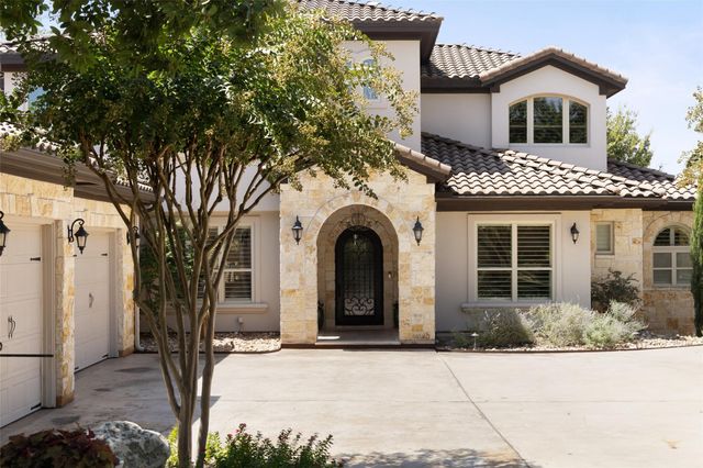 110 Golden Bear DR, Austin, TX 78738
