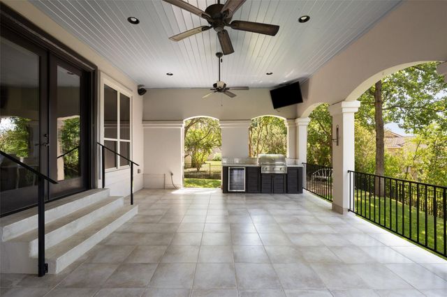110 Golden Bear DR, Austin, TX 78738