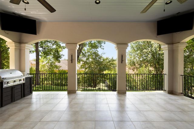 110 Golden Bear DR, Austin, TX 78738
