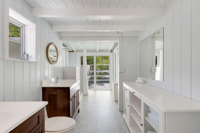 251 Pueblo Street, Plantation Key, FL 33070