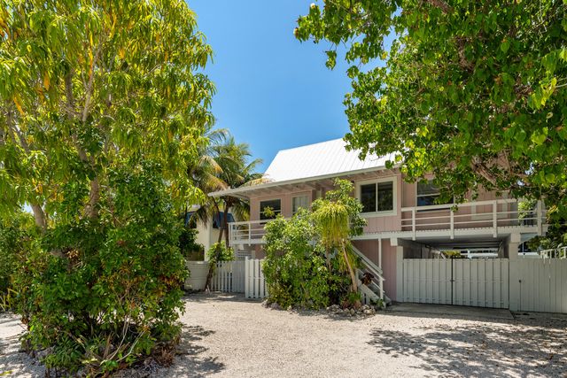 251 Pueblo Street, Plantation Key, FL 33070