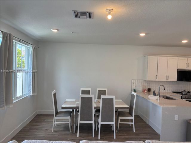 146 SW 170th Ave 146, Pembroke Pines, FL 33027