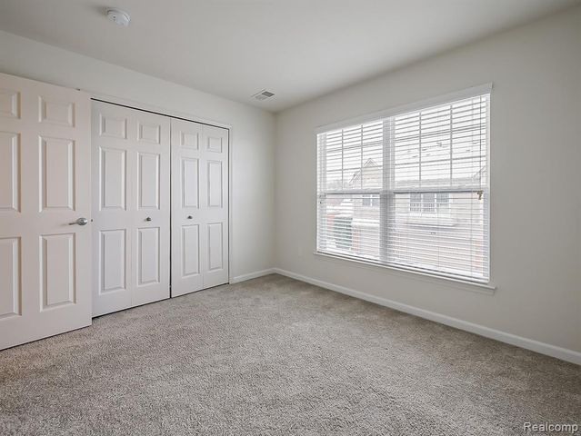 245 Wright Street, Wixom, MI 48393