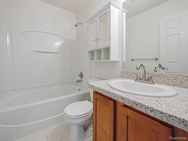 245 Wright Street, Wixom, MI 48393