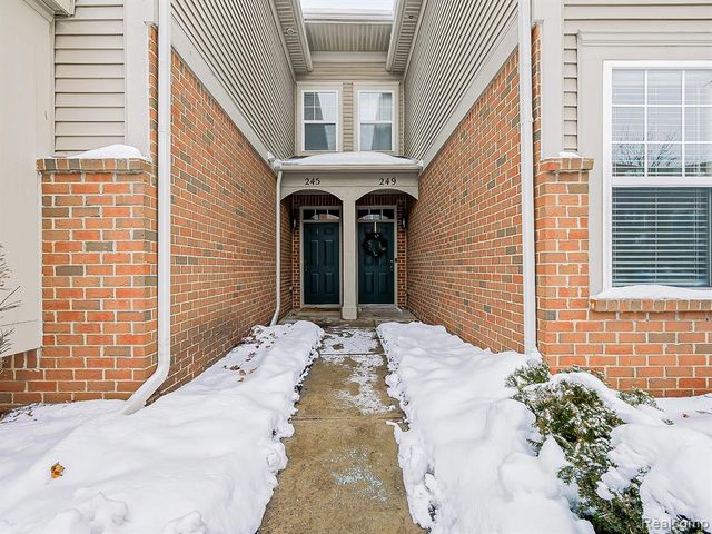 245 Wright Street, Wixom, MI 48393