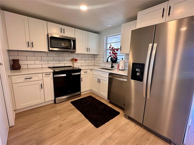 7521 BOUGENVILLE DRIVE, Port Richey, FL 34668