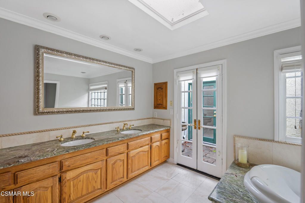 Image 11 of property listing at 1719 Walker Cup Circle, Westlake Village, CA 91362