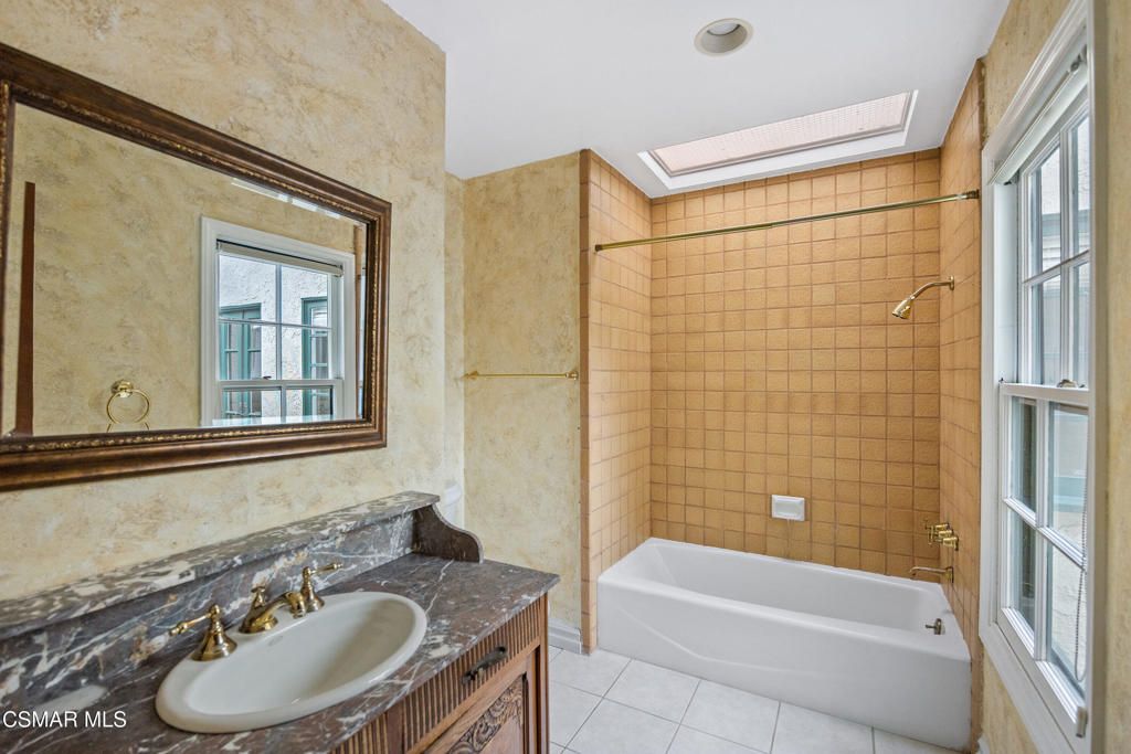 Image 14 of property listing at 1719 Walker Cup Circle, Westlake Village, CA 91362