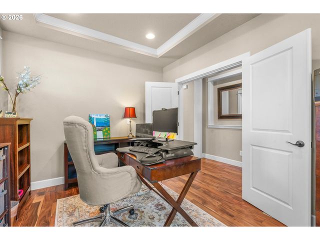 16850 Sw LEDGESTONE Dr, Beaverton, OR 97007