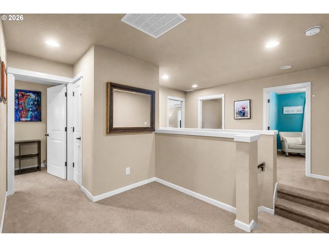 16850 Sw LEDGESTONE Dr, Beaverton, OR 97007
