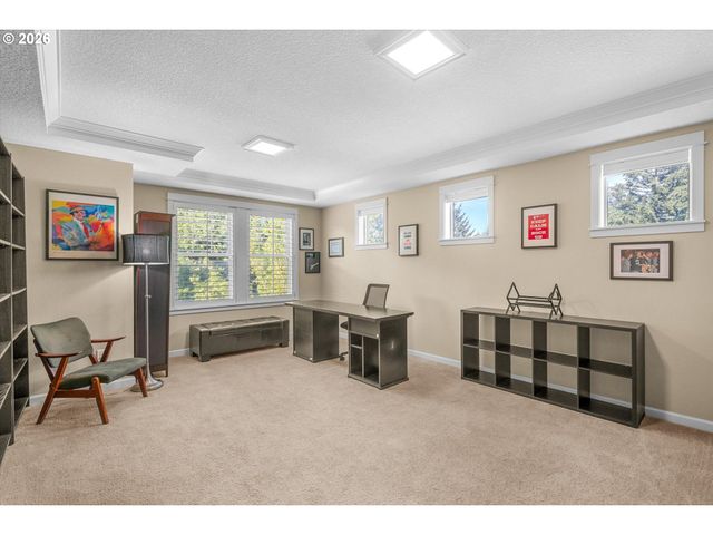 16850 Sw LEDGESTONE Dr, Beaverton, OR 97007
