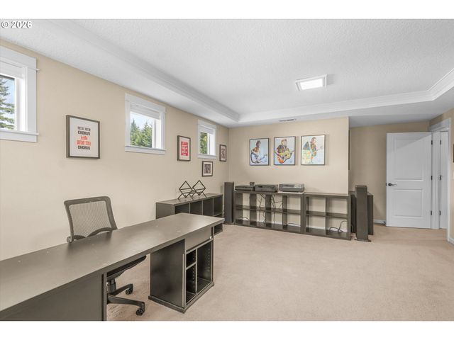 16850 Sw LEDGESTONE Dr, Beaverton, OR 97007