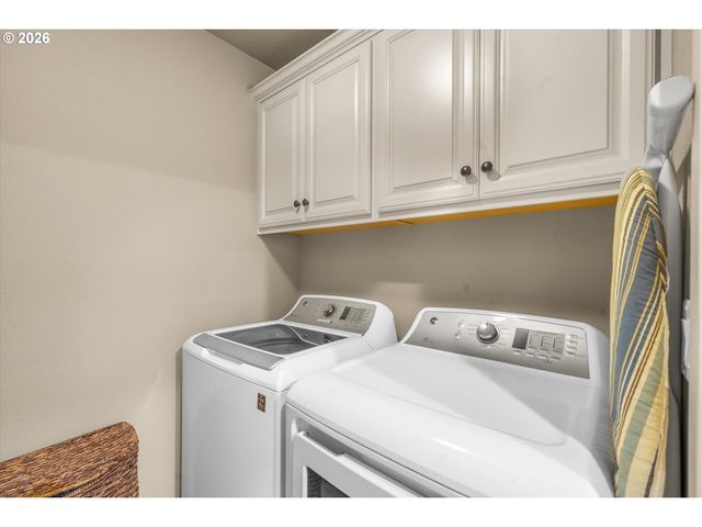 16850 Sw LEDGESTONE Dr, Beaverton, OR 97007