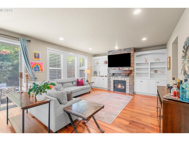 16850 Sw LEDGESTONE Dr, Beaverton, OR 97007