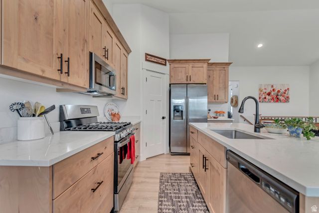 255 E VENTURA BLVD, Stansbury Park, UT 84074