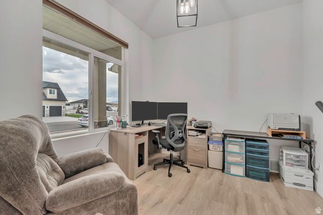 255 E VENTURA BLVD, Stansbury Park, UT 84074