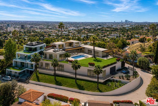 2445 El Contento Drive, Los Angeles, CA 90068