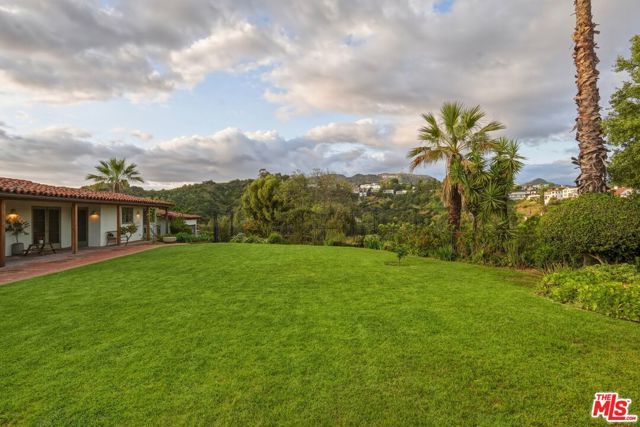 2445 El Contento Drive, Los Angeles, CA 90068