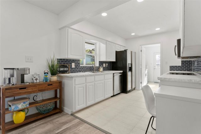 1694 JOYCE STREET, Sarasota, FL 34231