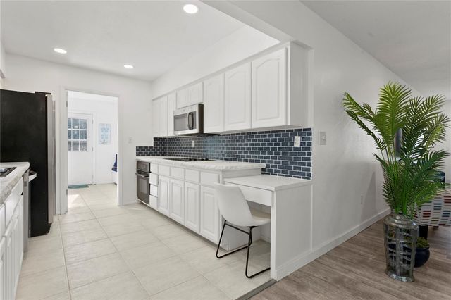 1694 JOYCE STREET, Sarasota, FL 34231