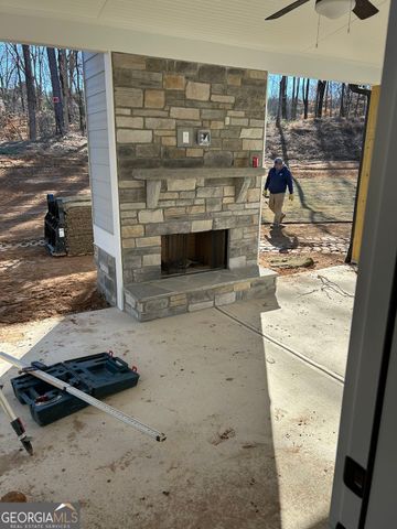 102 Barnwood Pointe Drive, Dallas, GA 30132