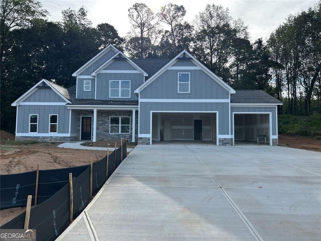 102 Barnwood Pointe Drive, Dallas, GA 30132