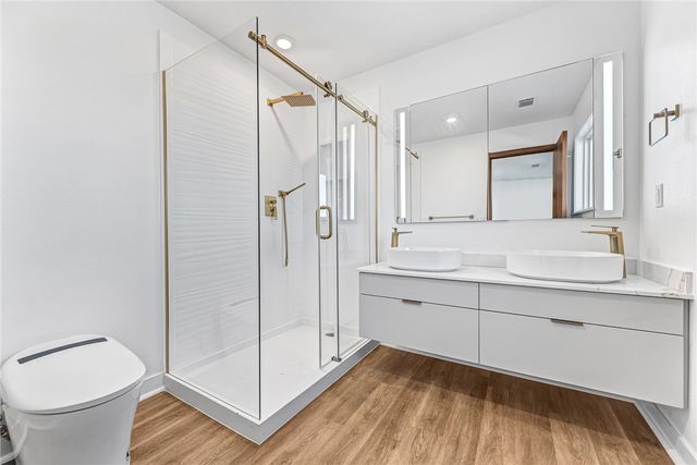 1121 Emilia Avenue, Lowell, AR 72745