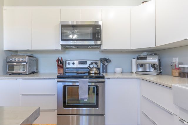5924 S SULTAN CIR, Murray, UT 84107