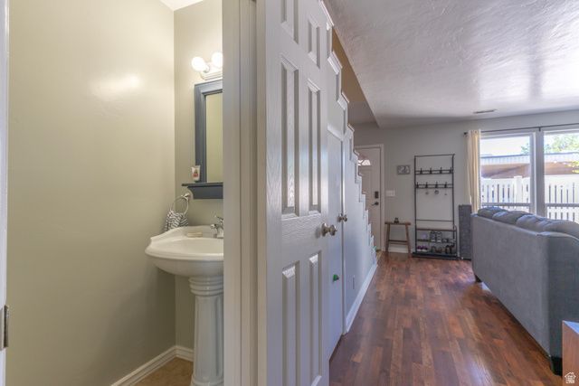 5924 S SULTAN CIR, Murray, UT 84107