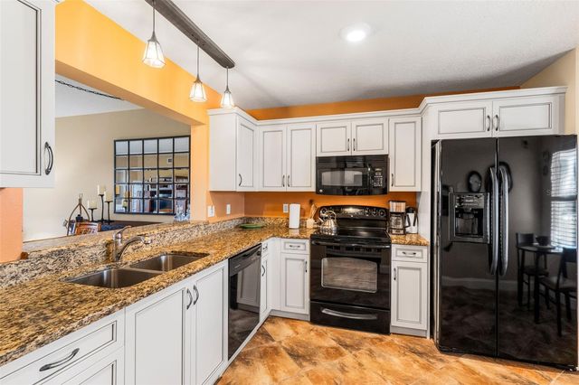 2725 TERRA CEIA BAY BOULEVARD 207, Palmetto, FL 34221