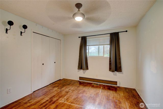 388 NW 11th Court, Oak Harbor, WA 98277